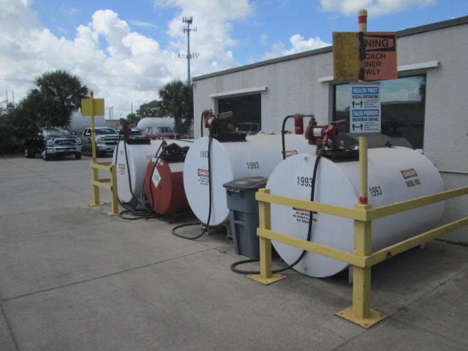Exterior Fuel Storage Tank